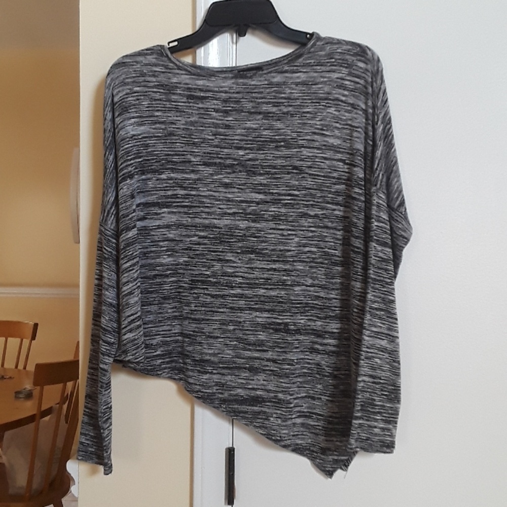 Sloped hem sweater
